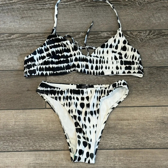 NWT Fabonics Women White Black Leopard Print Two Piece Swim Bikini Set Size M - Picture 7 of 7